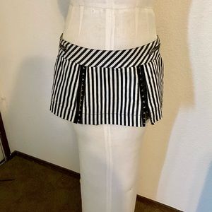 Lip service “trash mouth cutie” black/white